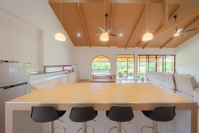 Kitchen counter and bar