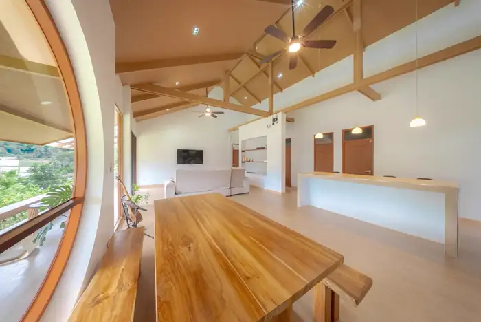 Living and dining common area